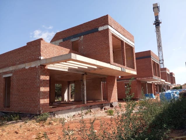 4 soveværelse Villa til salg i Dénia med swimmingpool garage - € 760.000 (Ref: 9708112)