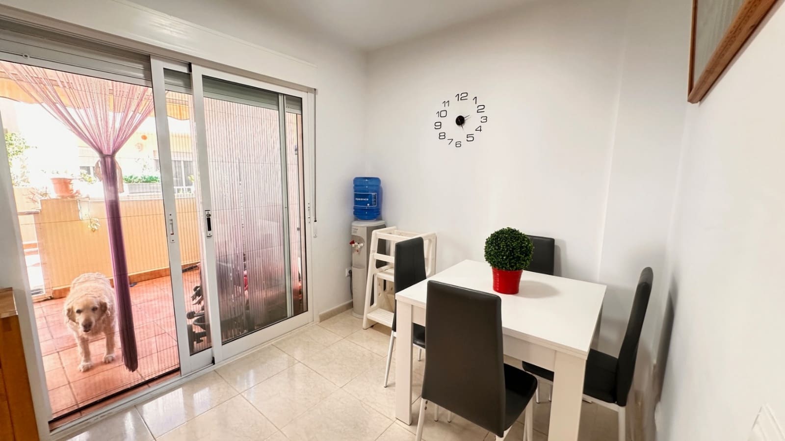 3 soveværelse Semi-Rækkehus til salg i Sagra med swimmingpool garage - € 225.000 (Ref: 9708114)