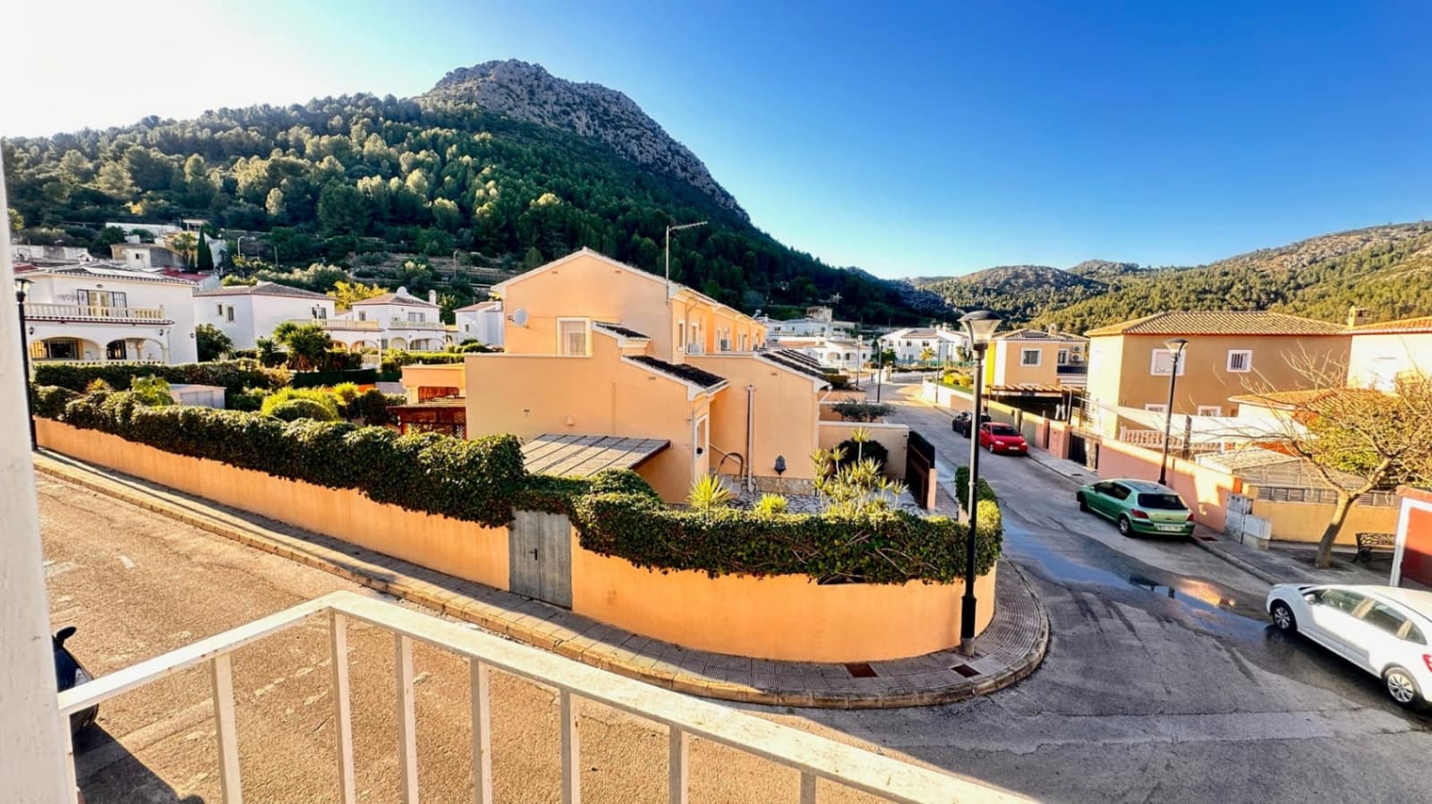 3 soveværelse Semi-Rækkehus til salg i Sagra med swimmingpool garage - € 225.000 (Ref: 9708114)