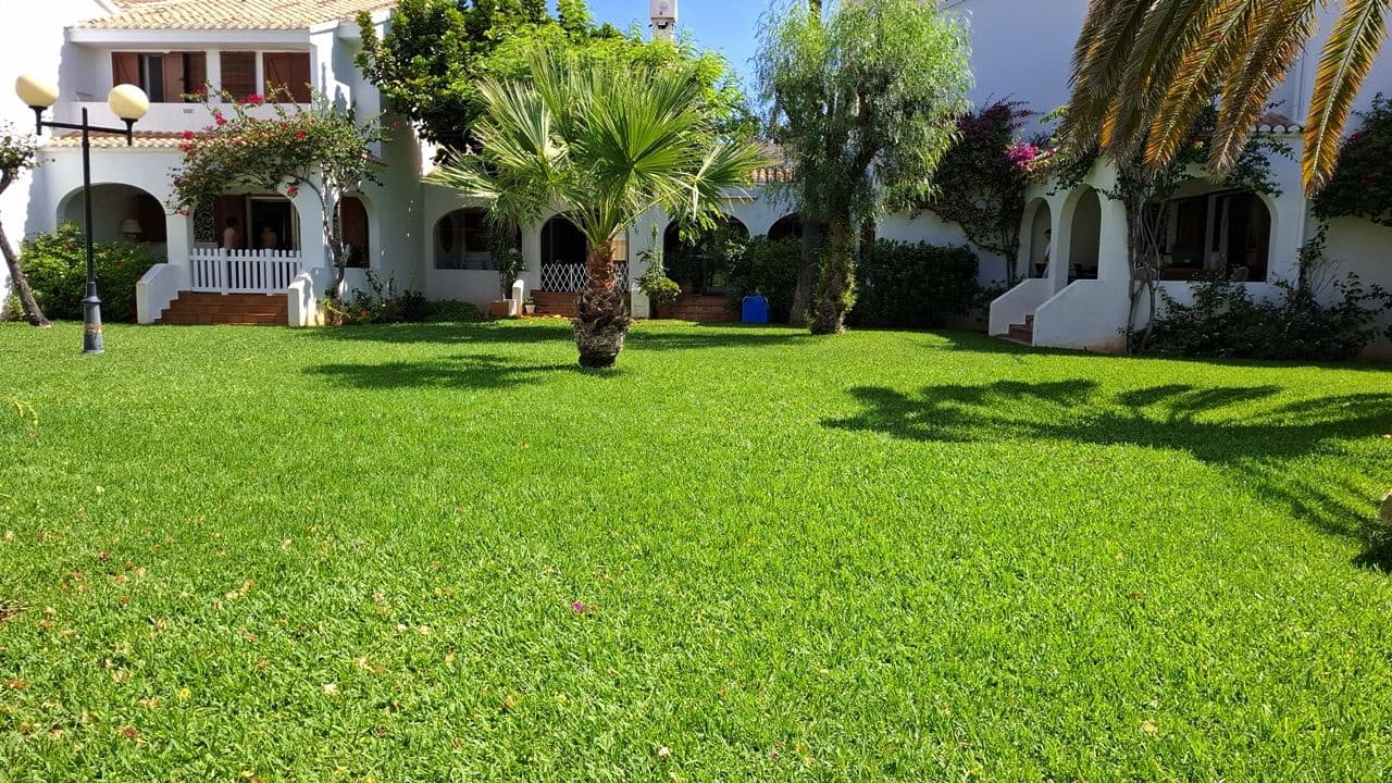 4 chambre Villa/Maison Mitoyenne à vendre à Denia avec piscine garage - 475 000 € (Ref: 9708119)