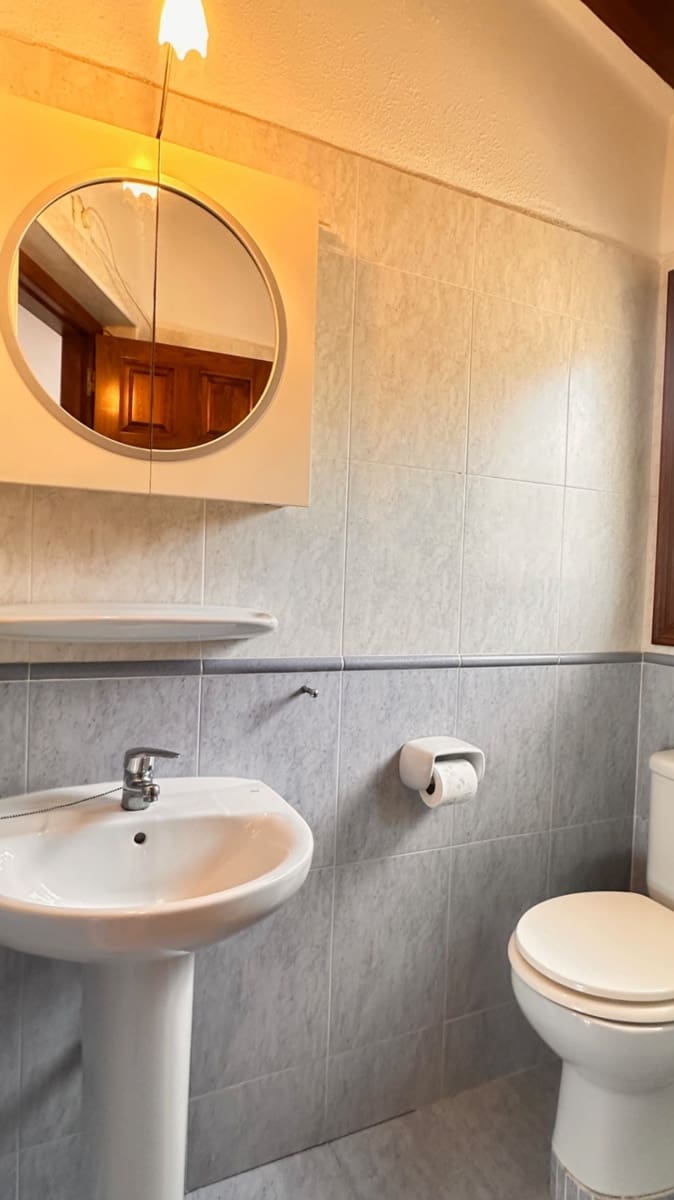 3 sypialnia Willa na sprzedaż w Pego z basenem garażem - 475 000 € (Ref: 9719193)