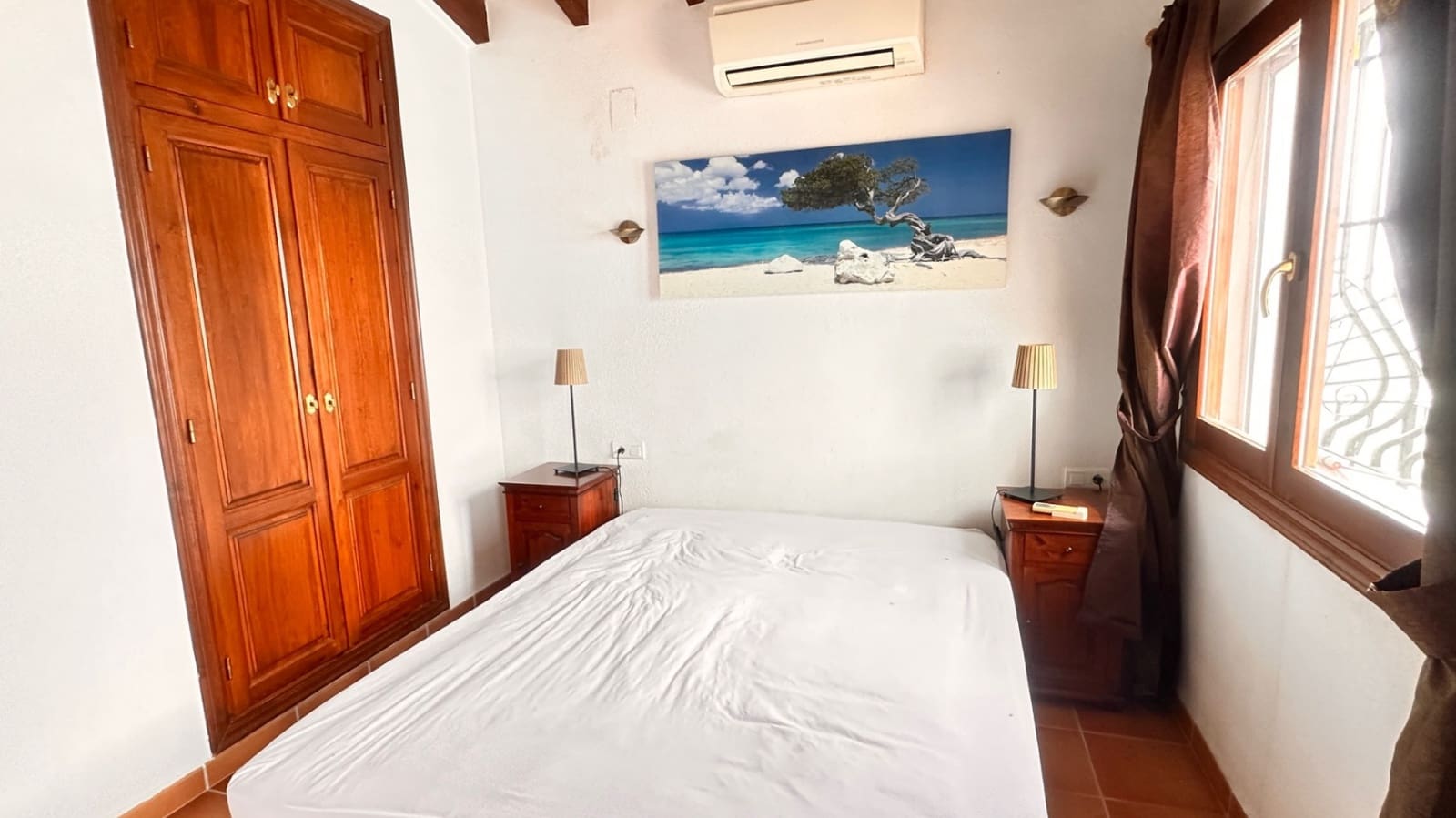 3 sypialnia Willa na sprzedaż w Pego z basenem garażem - 475 000 € (Ref: 9719193)