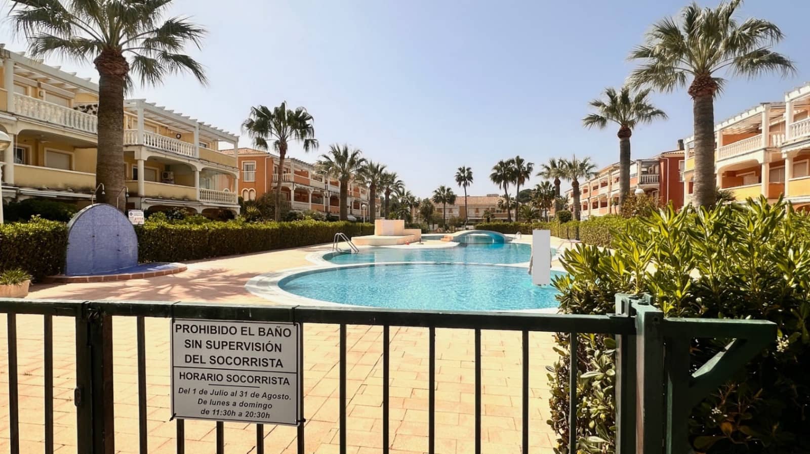 2 bedroom Apartment for sale in Denia with garage - € 262,000 (Ref: 9782866)