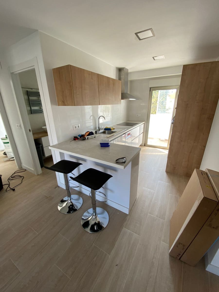 Apartment for sale in Denia with garage - € 280,000 (Ref: 9807405)