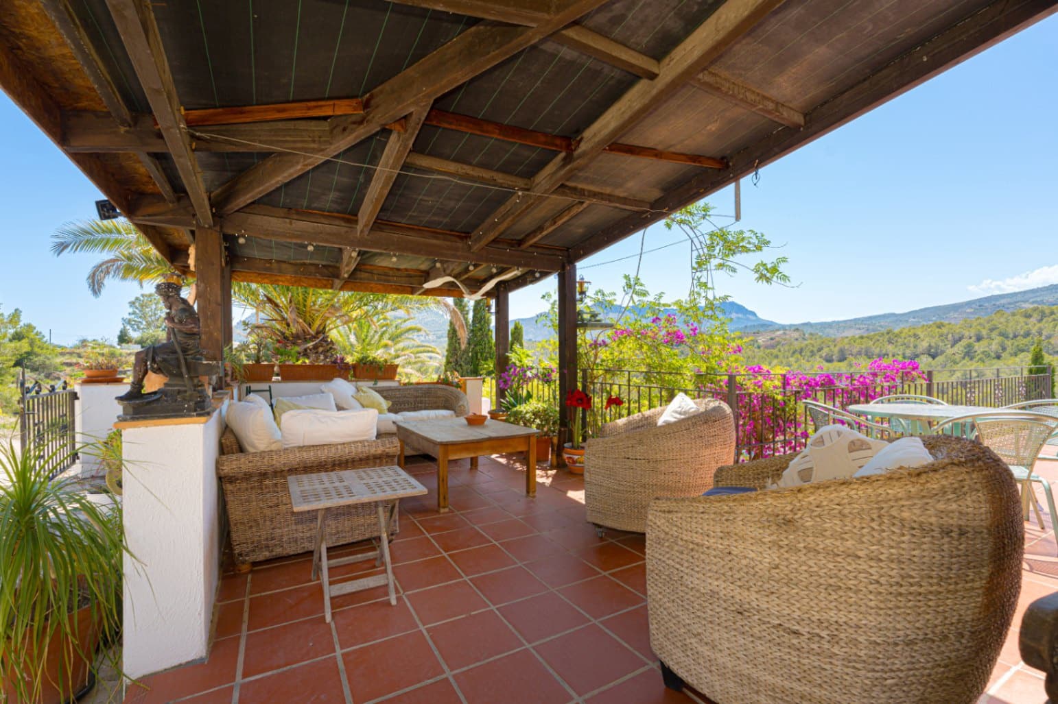 5 soverom Villa til salgs i Benissa med svømmebasseng garasje - € 848 000 (Ref: 9856160)