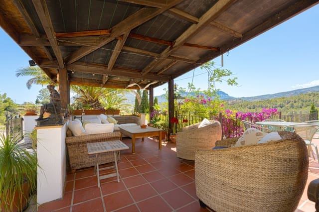 5 soverom Villa til salgs i Benissa med svømmebasseng garasje - € 848 000 (Ref: 9856160)