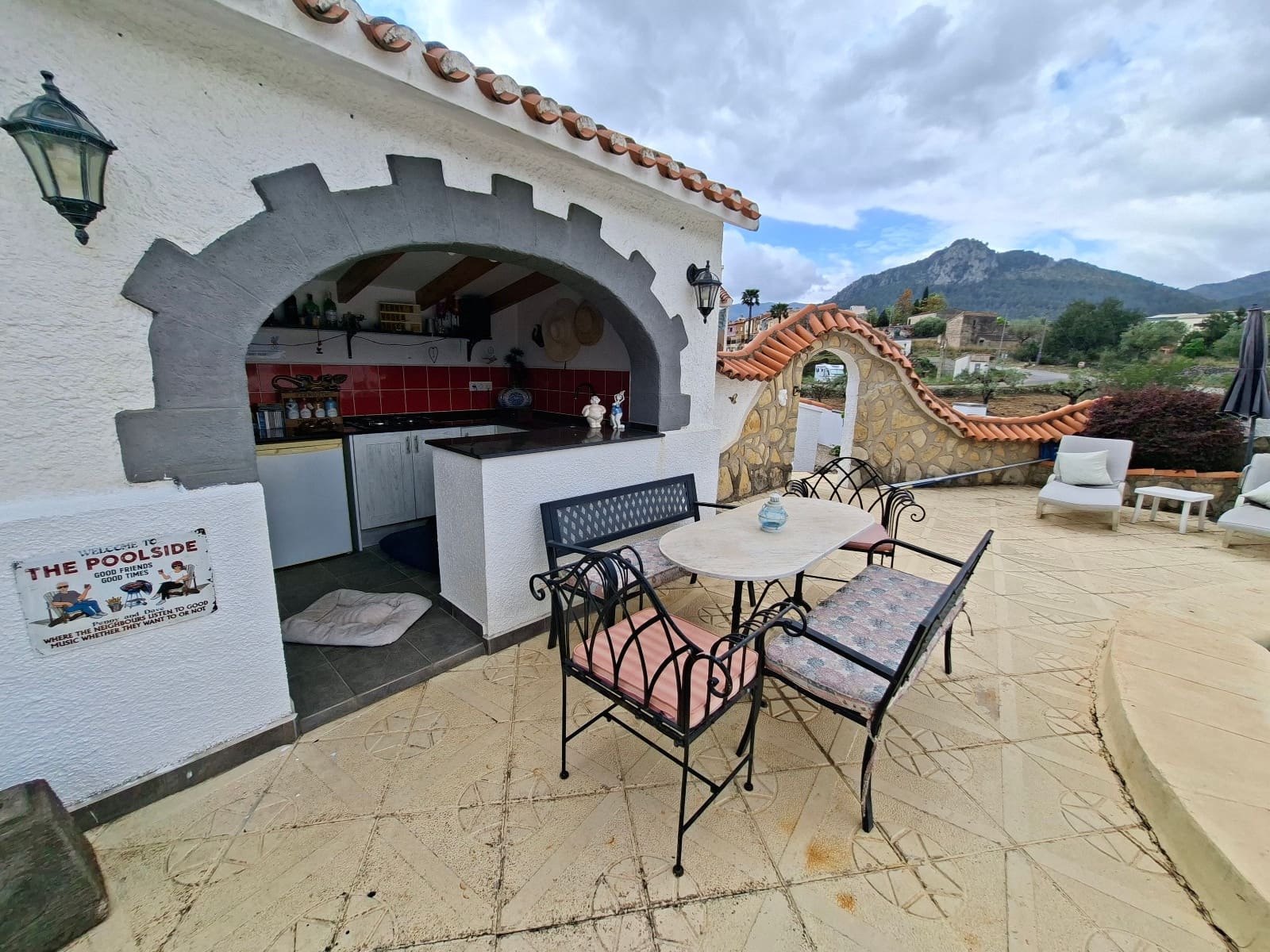 4 sovrum Villa till salu i Orba med pool garage - 515 000 € (Ref: 9856163)