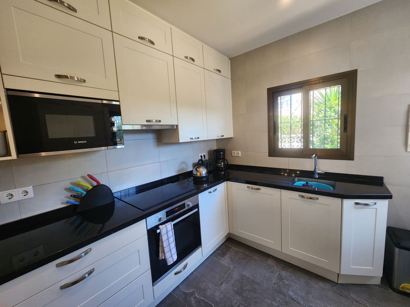 4 sypialnia Willa na sprzedaż w Els Poblets z basenem garażem - 390 000 € (Ref: 9856164)