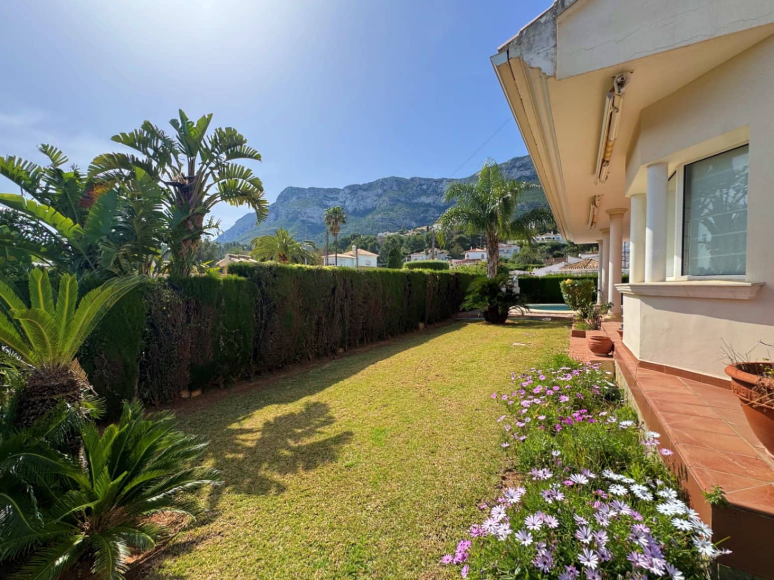 3 sypialnia Willa na sprzedaż w Denia z basenem garażem - 610 000 € (Ref: 9906730)