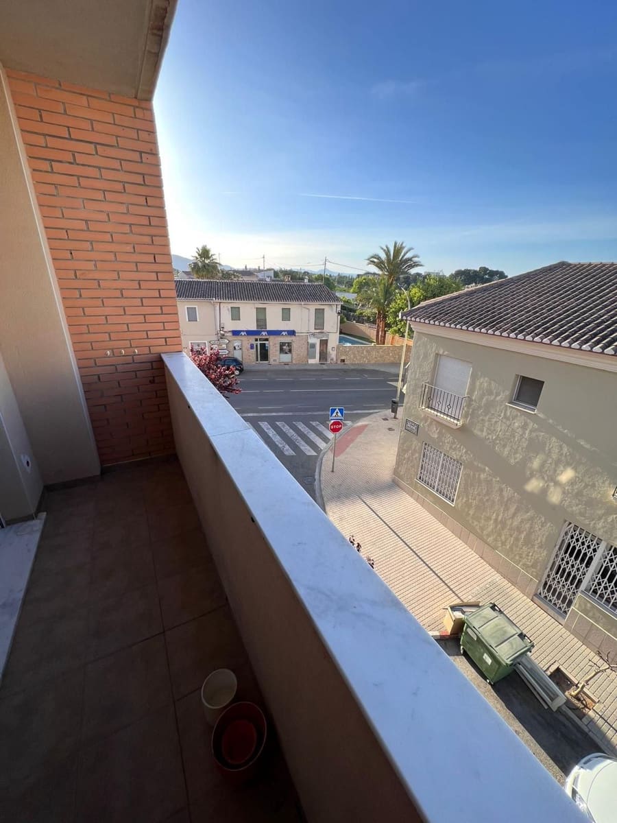 2 makuuhuone Asunto myytävänä paikassa Denia mukana 
autotalli - 210 000 € (Ref: 9909795)