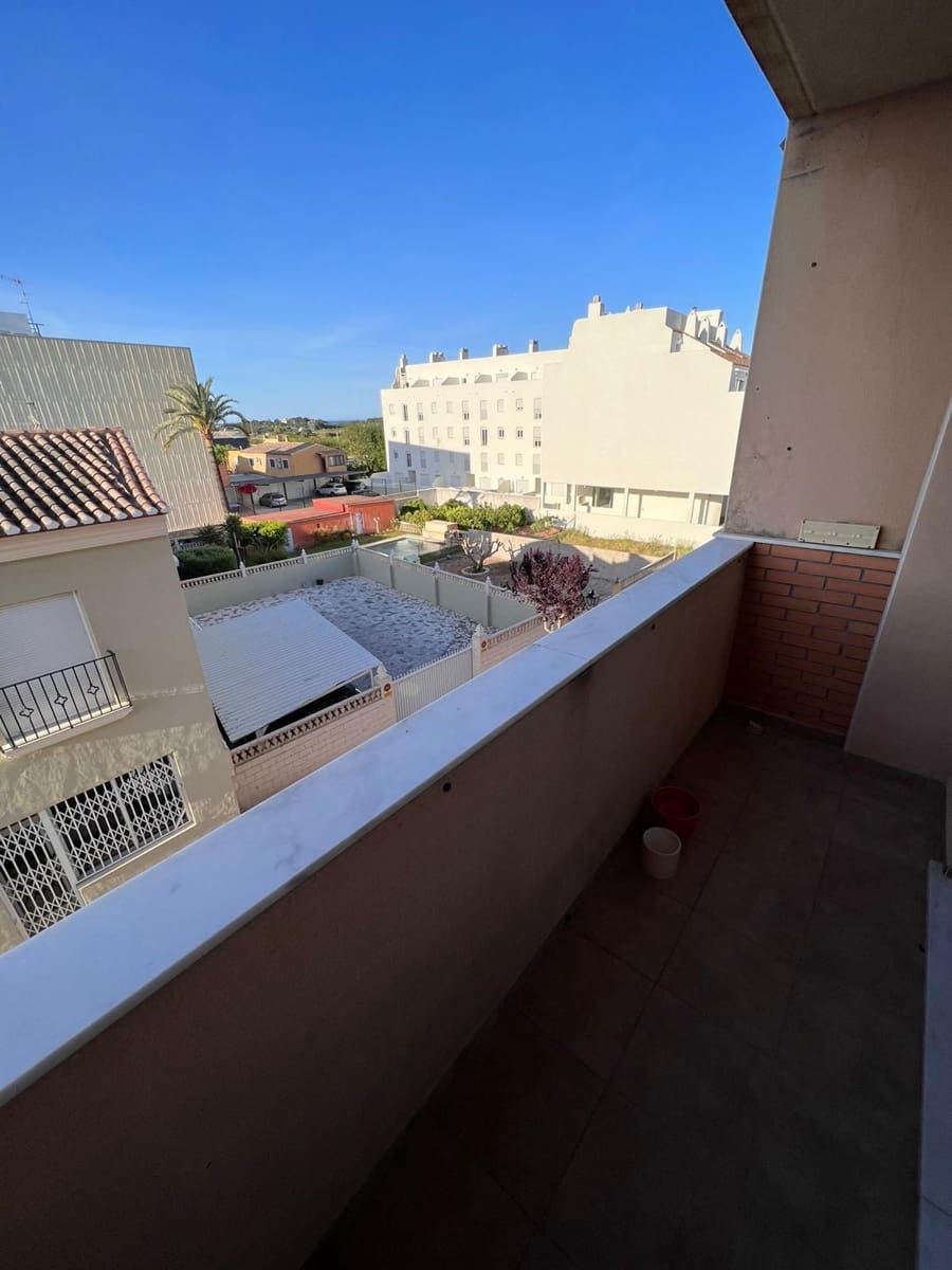 2 makuuhuone Asunto myytävänä paikassa Denia mukana 
autotalli - 210 000 € (Ref: 9909795)