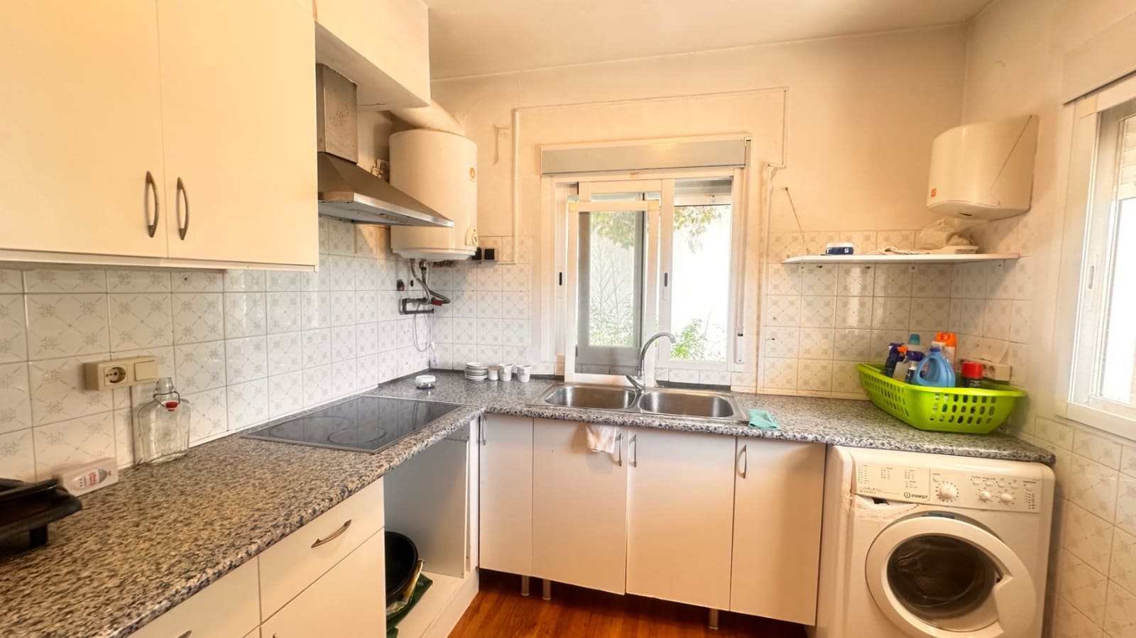 5 makuuhuone Huvila myytävänä paikassa Denia mukana 
autotalli - 590 000 € (Ref: 9925042)