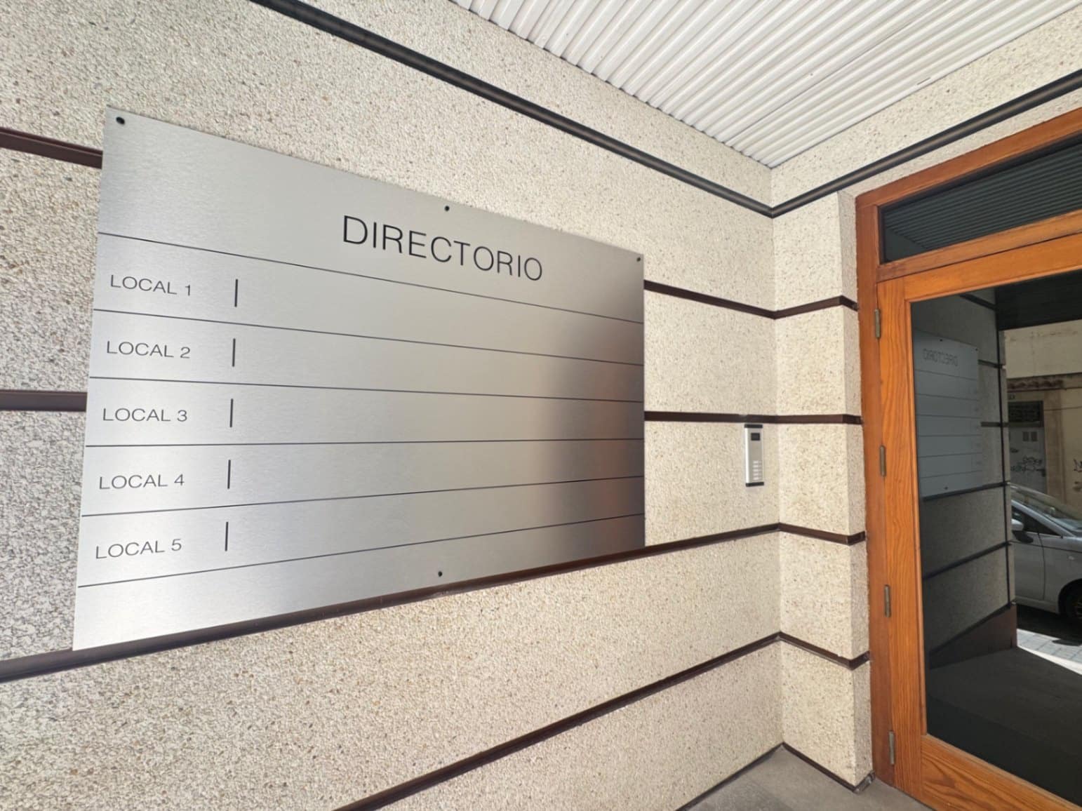 5 quarto Empresa para arrendar em Denia - 400 € (Ref: 9925046)