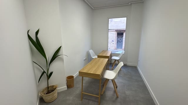 5 quarto Empresa para arrendar em Dénia - 400 € (Ref: 9925046)