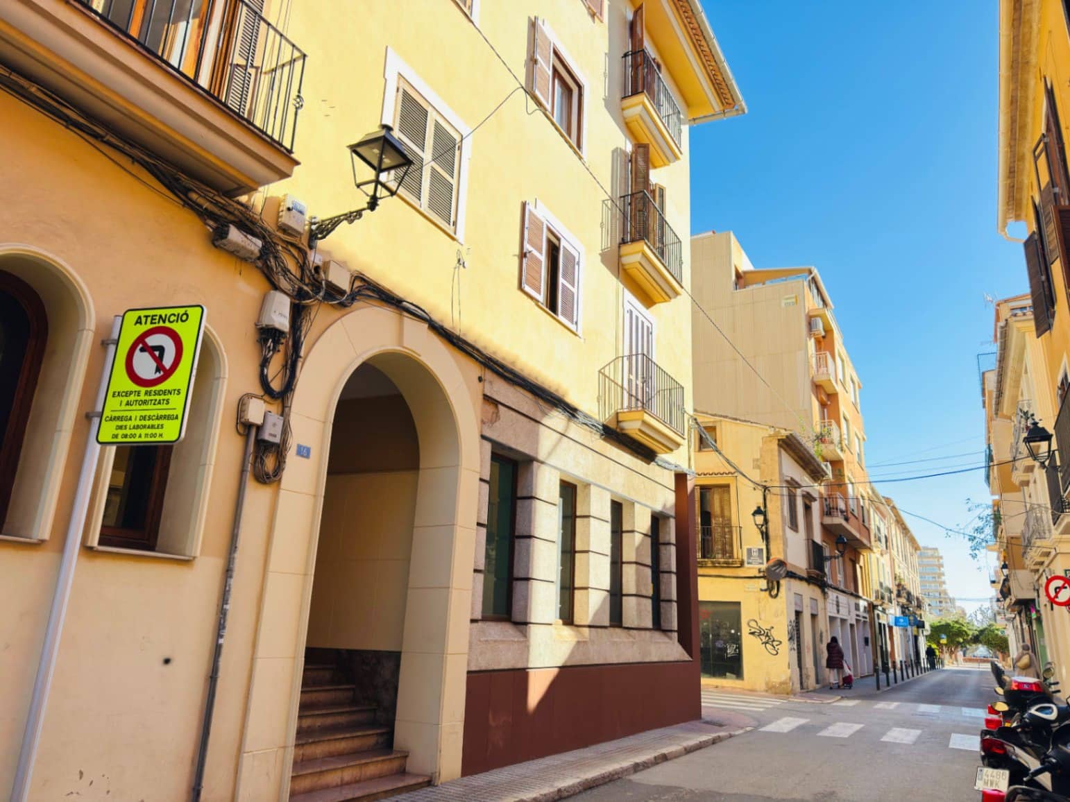5 quarto Empresa para arrendar em Denia - 400 € (Ref: 9925046)