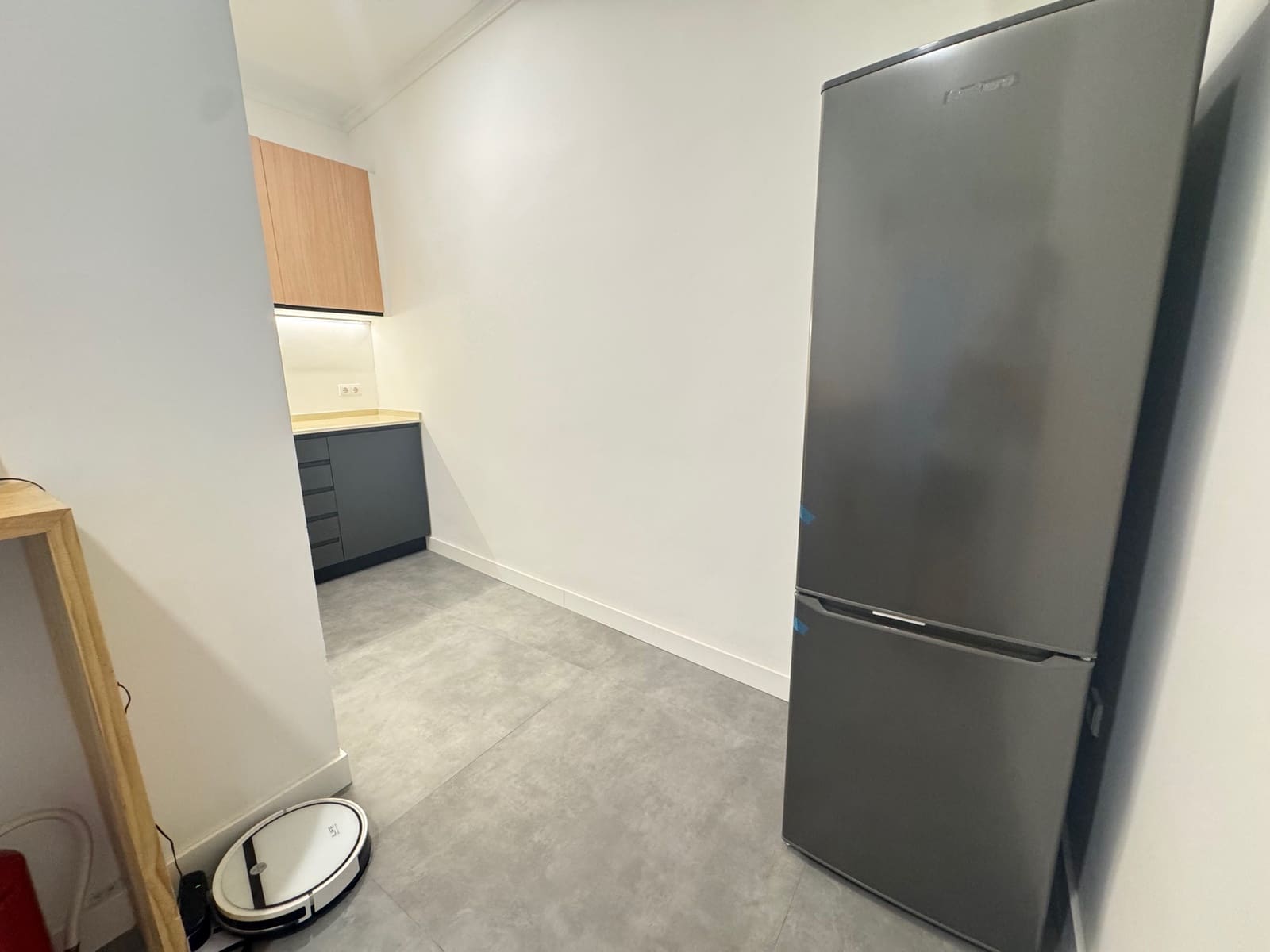 5 quarto Empresa para arrendar em Denia - 400 € (Ref: 9925046)