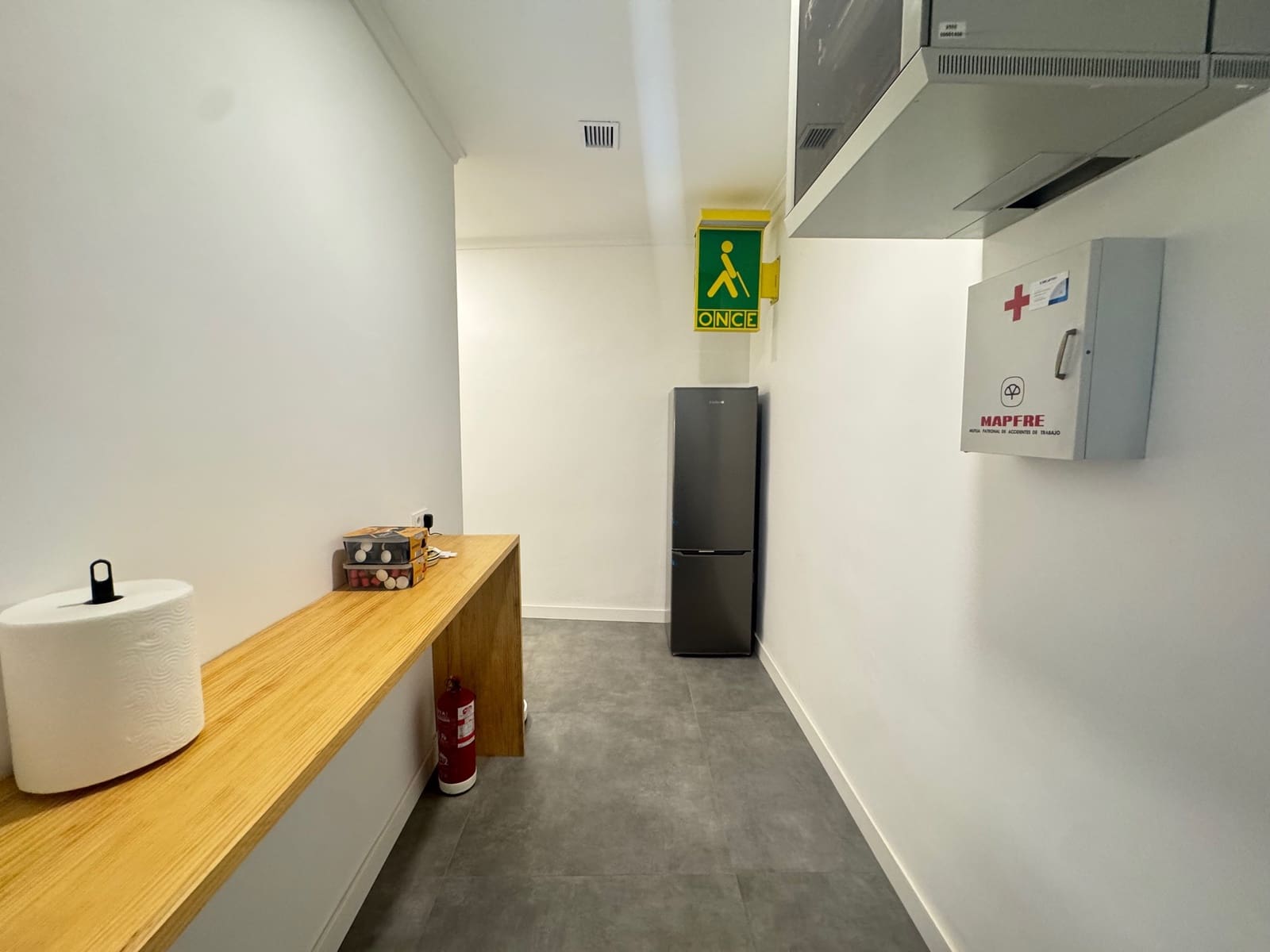 5 quarto Empresa para arrendar em Denia - 400 € (Ref: 9925046)