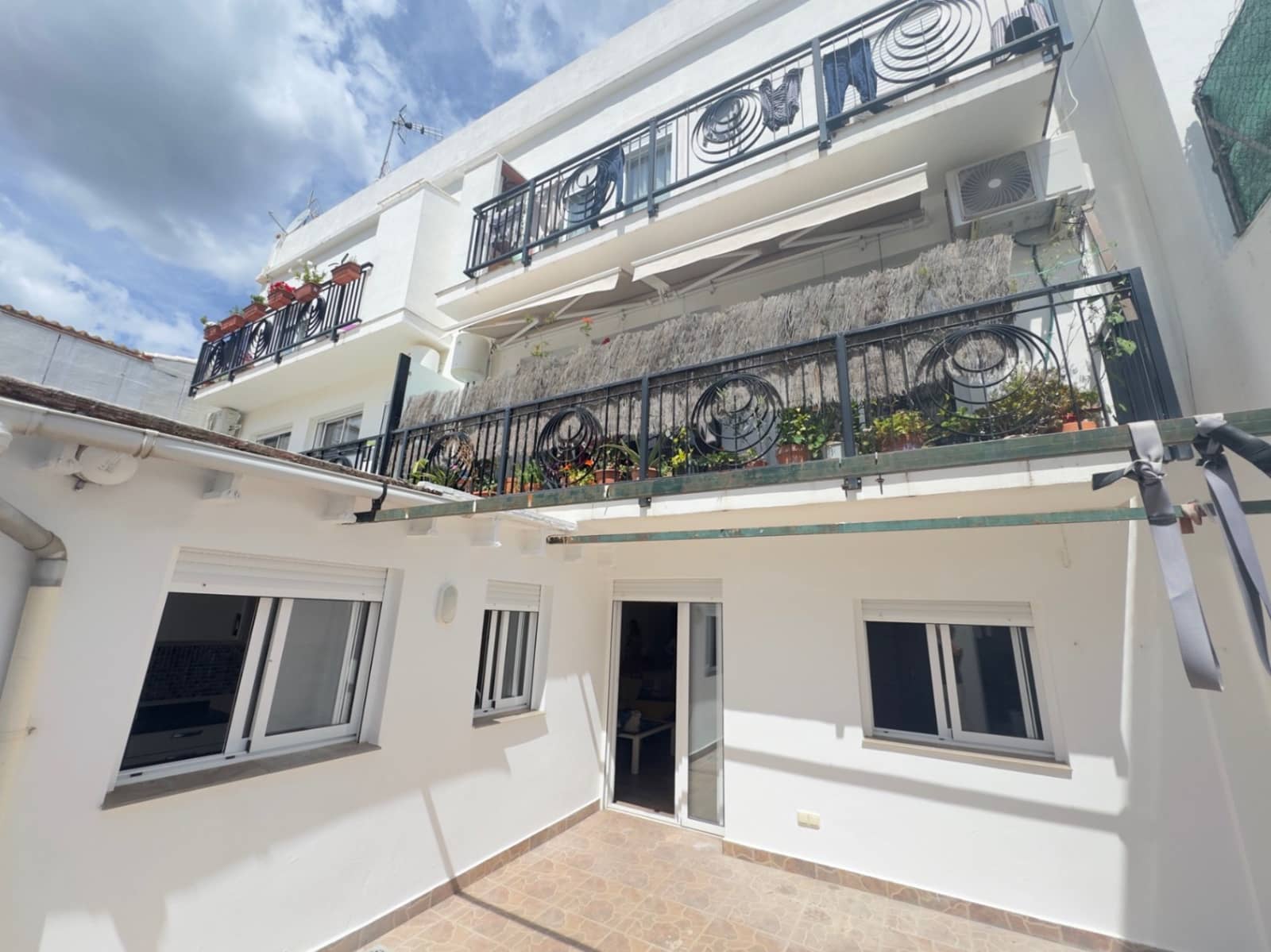 3 bedroom Flat for sale in Orba - € 149,000 (Ref: 9925049)