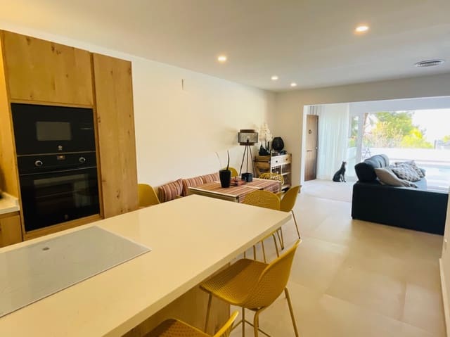 3 soverom Villa til salgs i Dénia med svømmebasseng garasje - € 785 000 (Ref: 9925050)