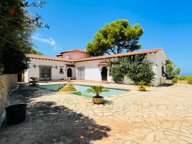 3 soverom Villa til salgs i Dénia med svømmebasseng garasje - € 890 000 (Ref: 9925051)