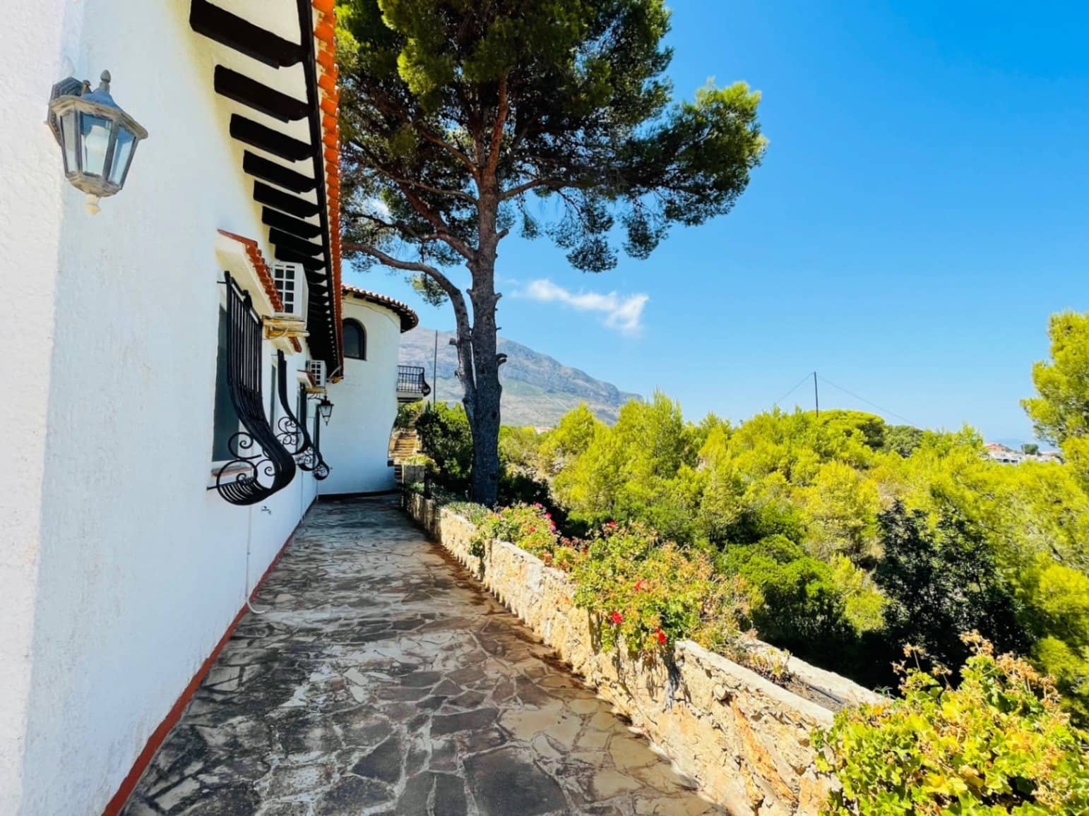 3 Zimmer Villa zu verkaufen in Denia mit Pool Garage - 890.000 € (Ref: 9925051)