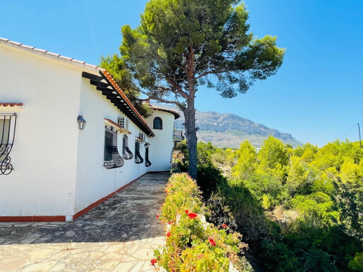 3 Zimmer Villa zu verkaufen in Denia mit Pool Garage - 890.000 € (Ref: 9925051)