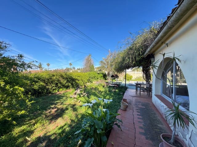 4 chambre Villa/Maison à vendre à Dénia avec piscine - 550 000 € (Ref: 9925056)