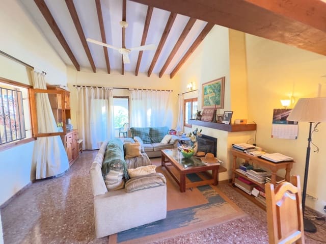 4 chambre Villa/Maison à vendre à Dénia avec piscine - 550 000 € (Ref: 9925056)