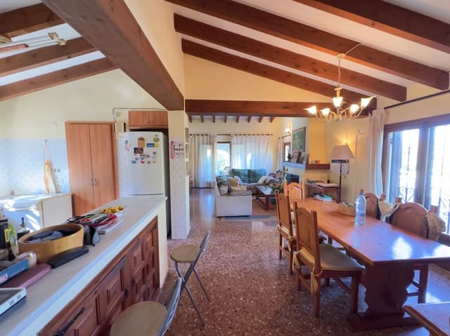 4 chambre Villa/Maison à vendre à Dénia avec piscine - 550 000 € (Ref: 9925056)