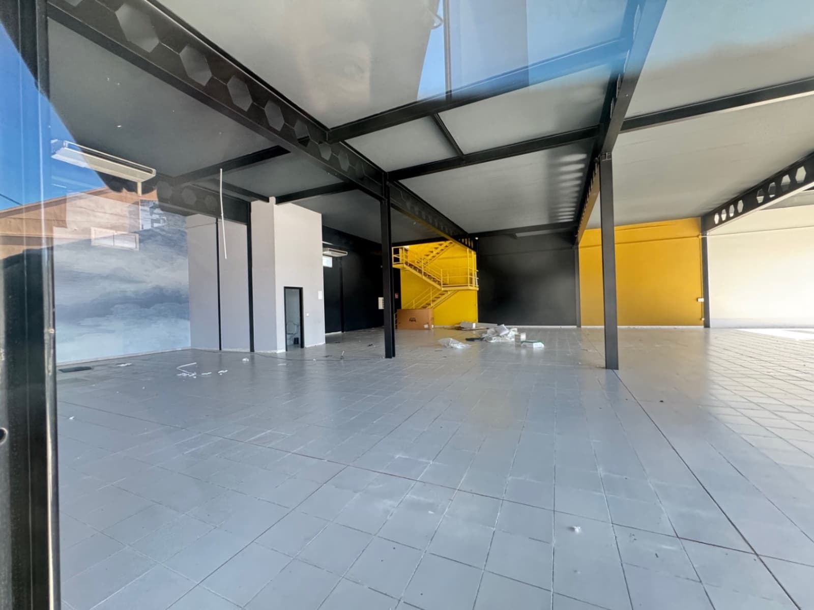 Firma/Unternehmen zu vermieten in Denia - 5.950 € (Ref: 9925057)