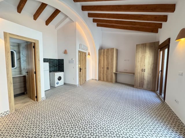 4 chambre Maison de Ville à vendre à Oliva - 480 000 € (Ref: 9925060)