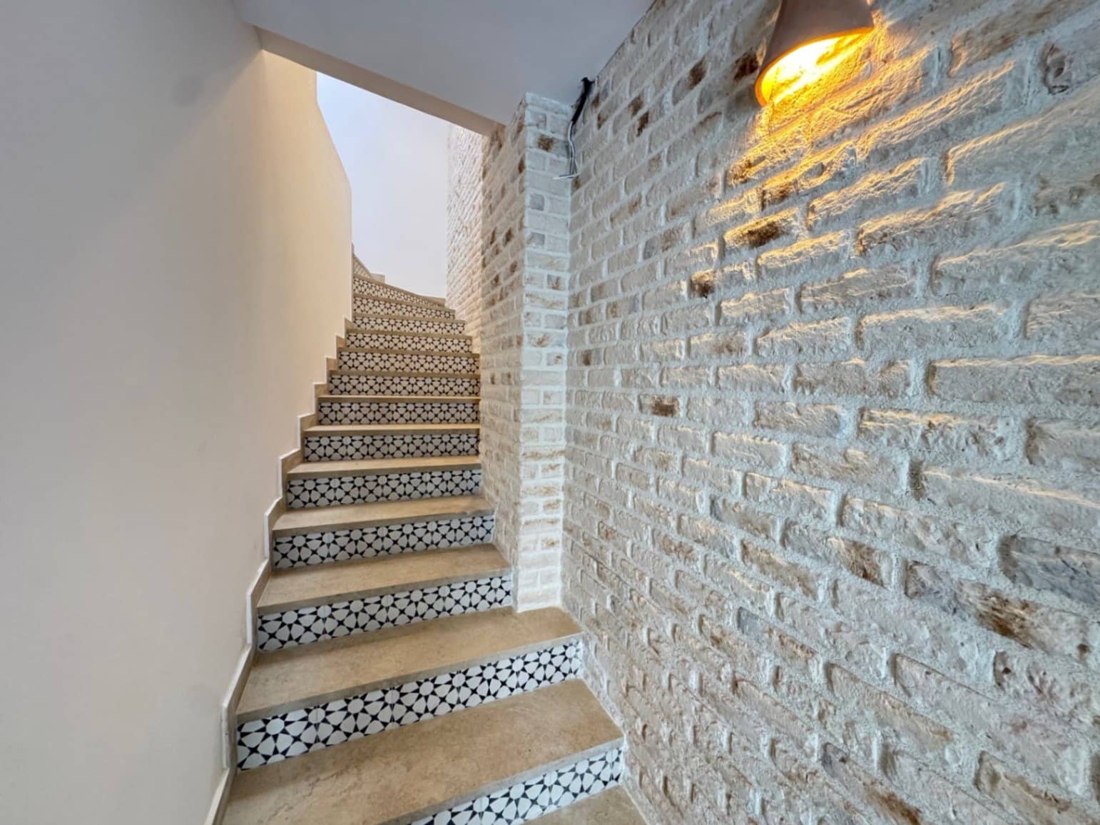 4 bedroom Townhouse for sale in Oliva - € 480,000 (Ref: 9925060)