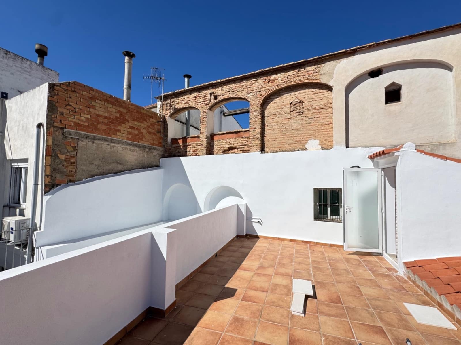 4 bedroom Townhouse for sale in Oliva - € 480,000 (Ref: 9925060)
