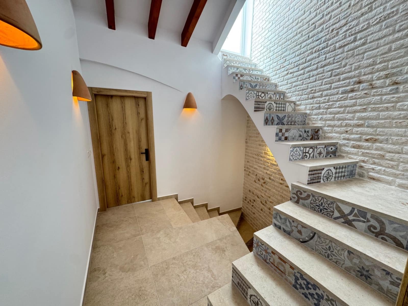 4 bedroom Townhouse for sale in Oliva - € 480,000 (Ref: 9925060)