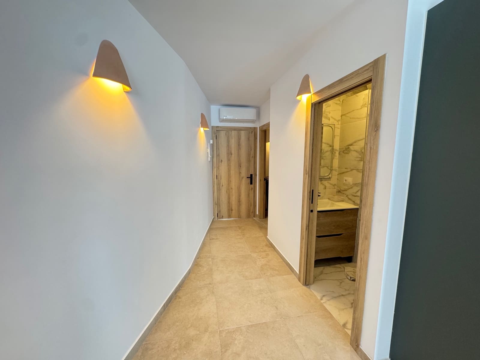 4 bedroom Townhouse for sale in Oliva - € 480,000 (Ref: 9925060)