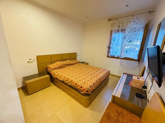 3 bedroom Apartment for sale in Dénia with pool garage - € 222,000 (Ref: 9925061)