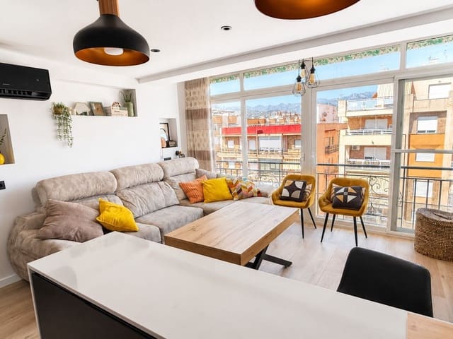 Apartamento de 2 habitaciones en Almuñécar en venta - 279.000 € (Ref: 10025059)
