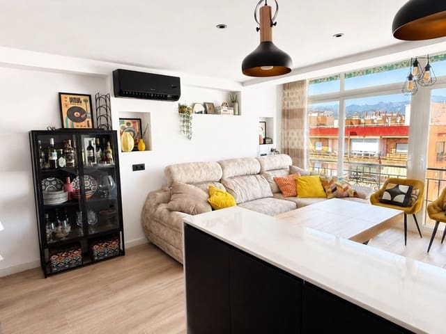 Apartamento de 2 habitaciones en Almuñécar en venta - 279.000 € (Ref: 10025059)