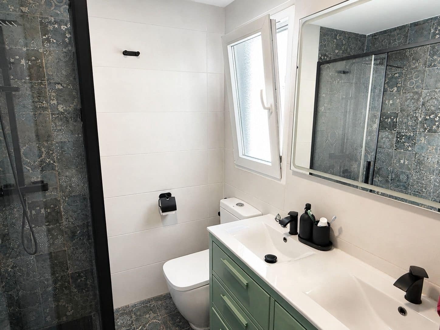 Apartamento de 2 habitaciones en Almuñécar en venta - 279.000 € (Ref: 10025059)