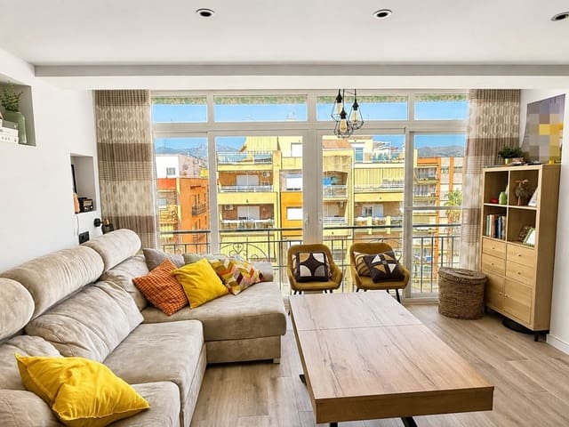Apartamento de 2 habitaciones en Almuñécar en venta - 279.000 € (Ref: 10025059)