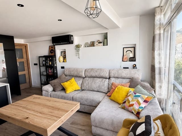 Apartamento de 2 habitaciones en Almuñécar en venta - 279.000 € (Ref: 10025059)