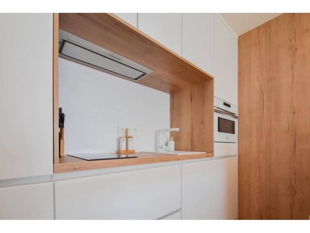 2 Zimmer Apartment zu verkaufen in Almuñécar mit Pool - 395.000 € (Ref: 10034844)