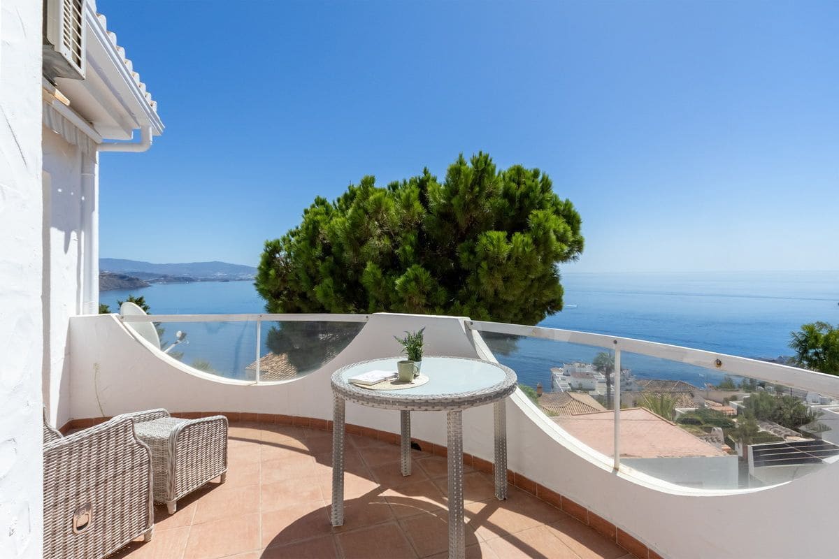 2 sovrum Villa till salu i Almunecar med pool garage - 598 000 € (Ref: 10061185)