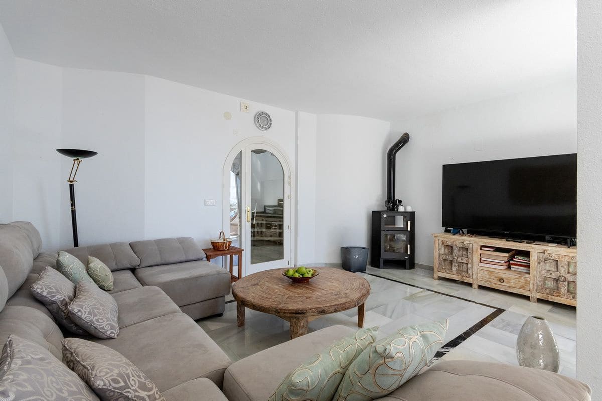 2 sovrum Villa till salu i Almunecar med pool garage - 598 000 € (Ref: 10061185)