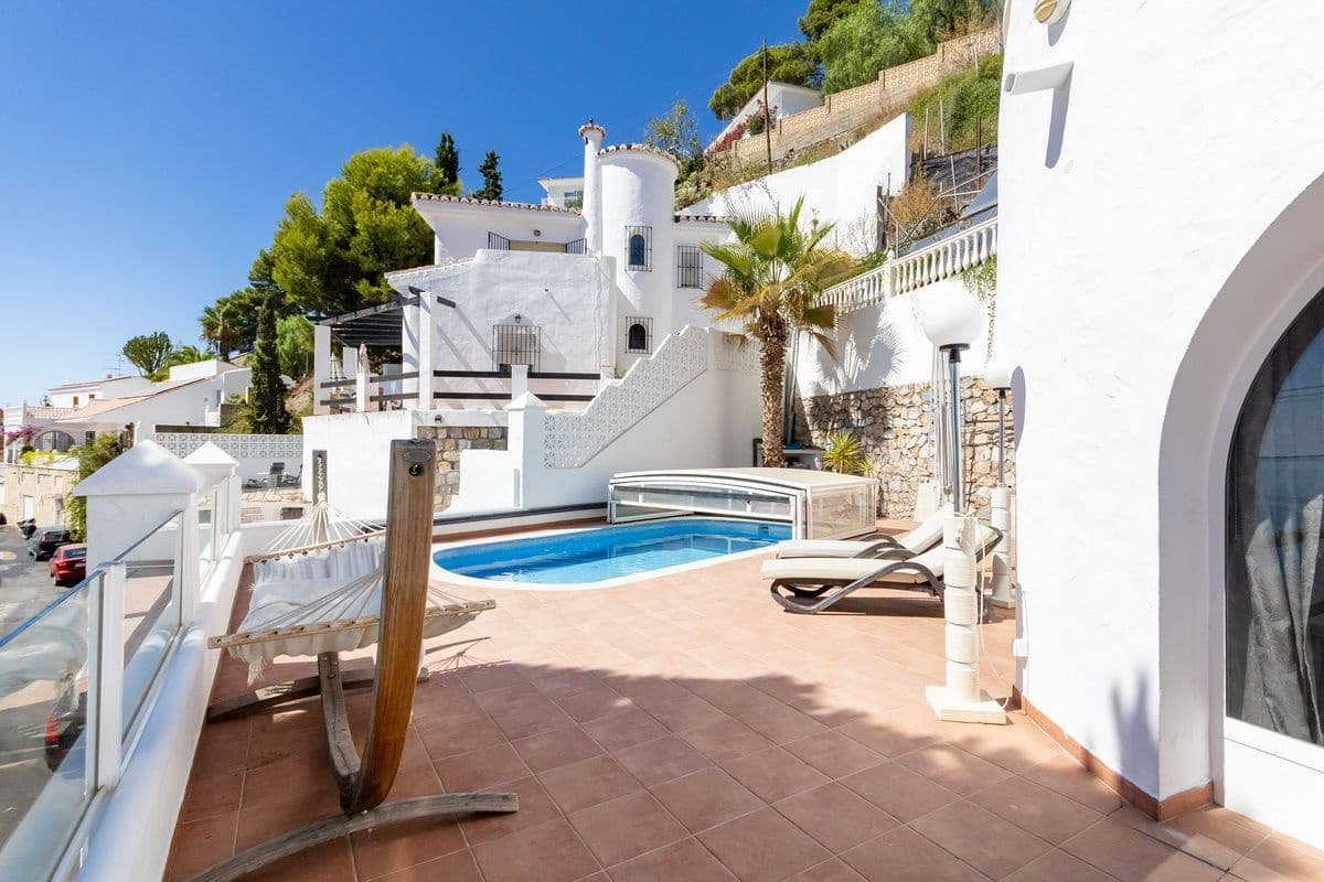 2 sovrum Villa till salu i Almunecar med pool garage - 598 000 € (Ref: 10061185)