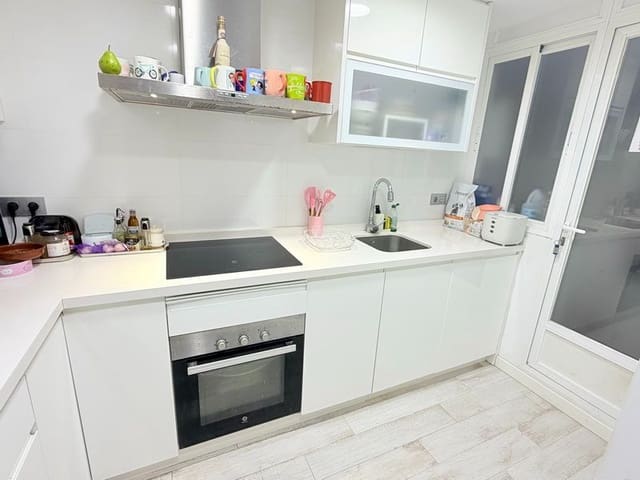 3 bedroom Apartment for sale in Almuñécar - € 255,000 (Ref: 10166014)