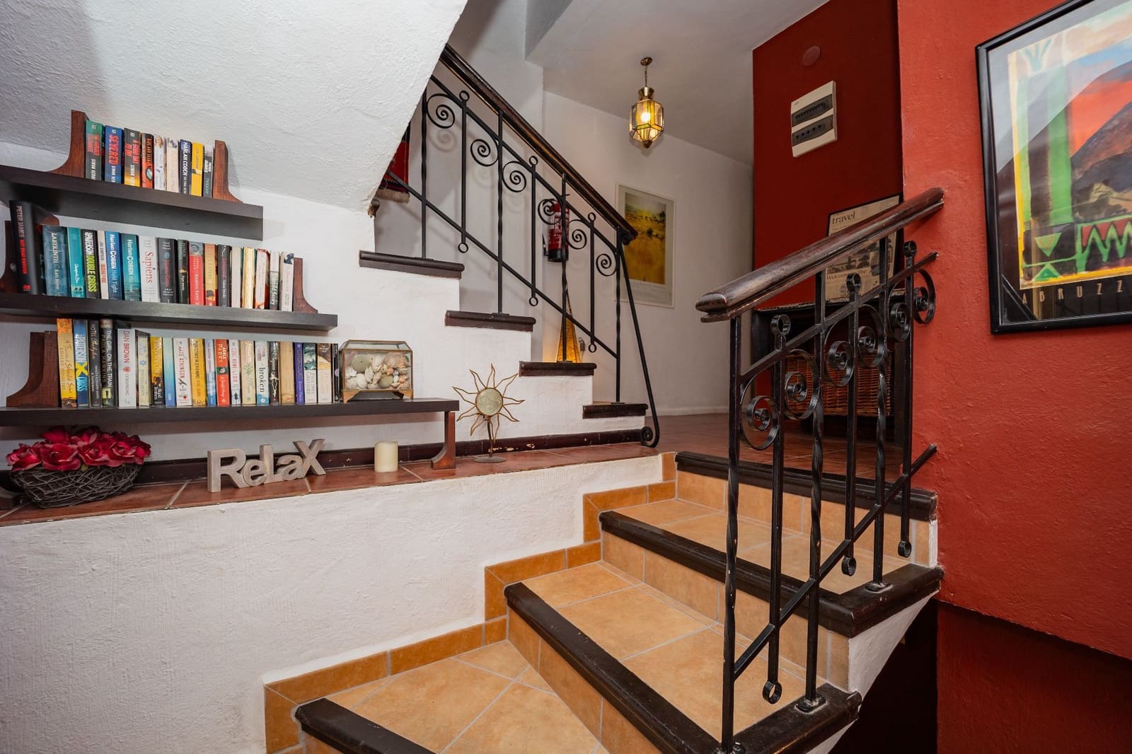 10 soveværelse Erhverv til salg i Cotobro med garage - € 950.000 (Ref: 3701080)