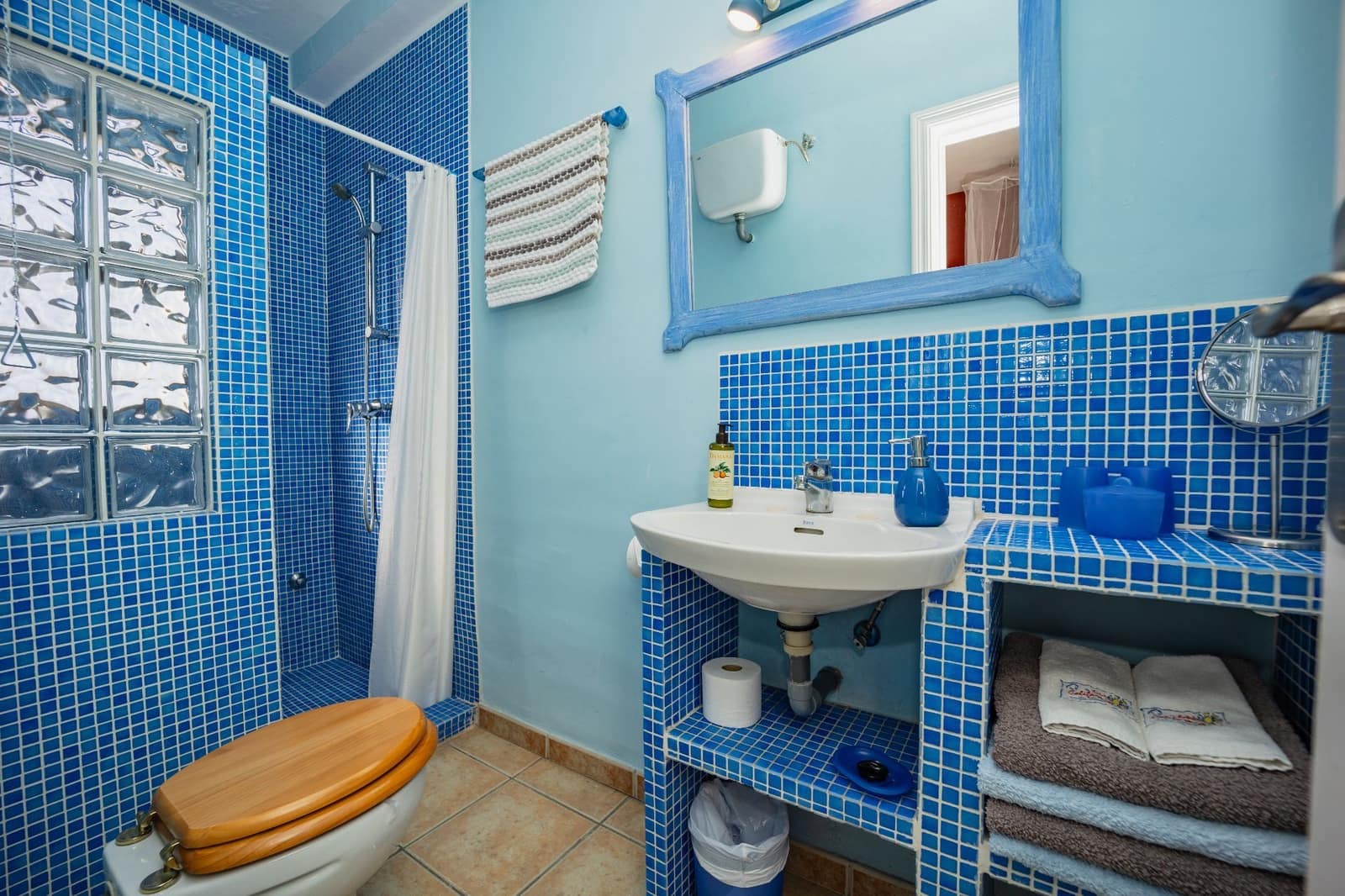 10 soveværelse Erhverv til salg i Cotobro med garage - € 950.000 (Ref: 3701080)