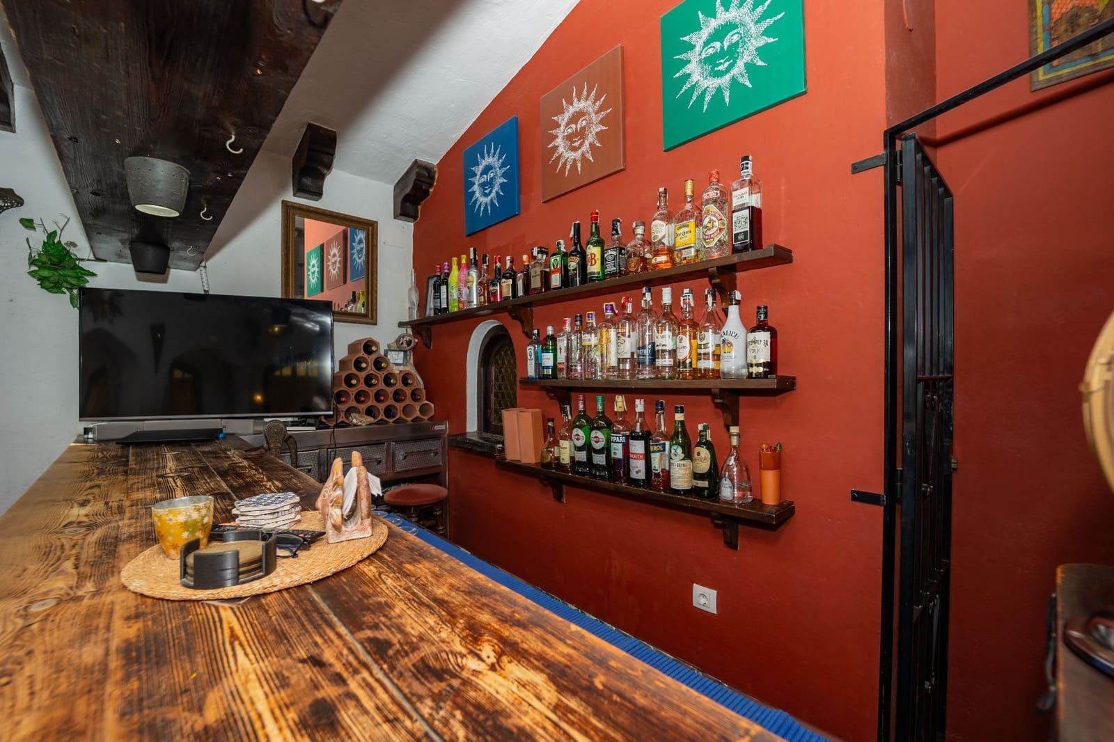 10 soveværelse Erhverv til salg i Cotobro med garage - € 950.000 (Ref: 3701080)