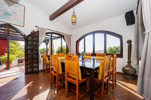 10 sovrum Kommersiell till salu i Cotobro, Almuñécar med garage - 950 000 € (Ref: 3701080)